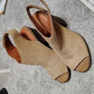 Lucky Brand Heeled Machiko Clogs Shoes Booties 5.5